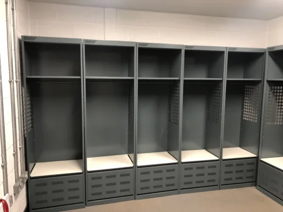 Sports changing room stadium locker - Image 3